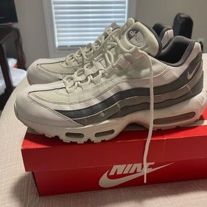 Nike Air Max 95 Essential Size 11